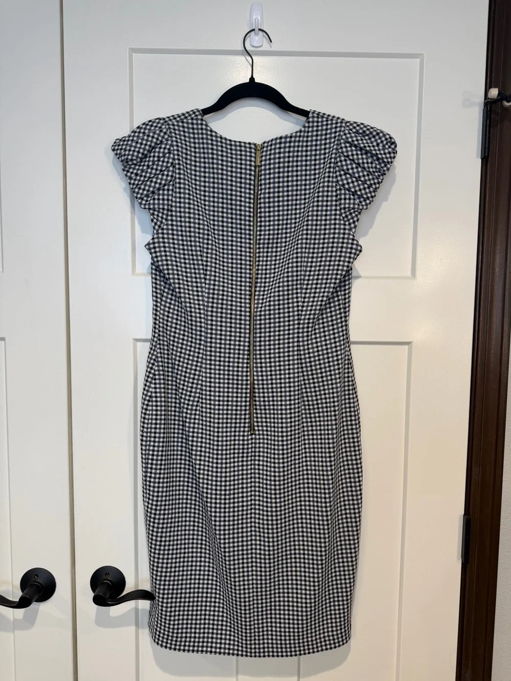 Calvin Klein Gingham Sheath
Midi Dress - Picture 6 of 10